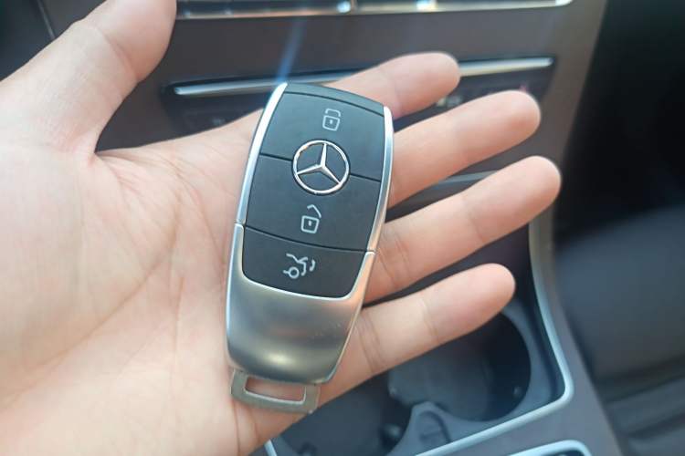 Used Mercedes-Benz GLC 2020 Facelift GLC 260 L 4MATIC Luxury Edition