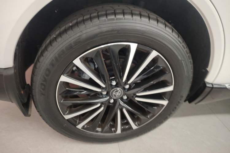 Used Toyota Venza 2023 2.0L CVT Two-Wheel Drive Prestige Version
