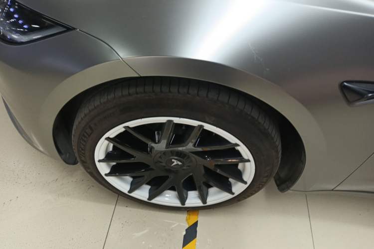 Used Tesla Model 3 2023 Rear-Wheel-Drive Version
