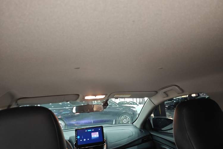 Used Toyota YARiS L 2022 X-Trail 1.5L CVT Leading PLUS Edition
