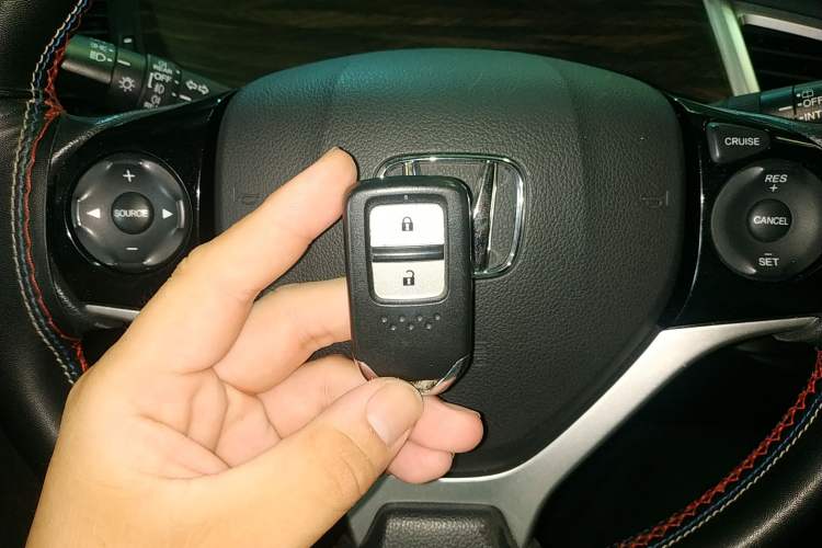 Used Honda Jade 2017 210TURBO CVT Fashion Edition 5-seater
