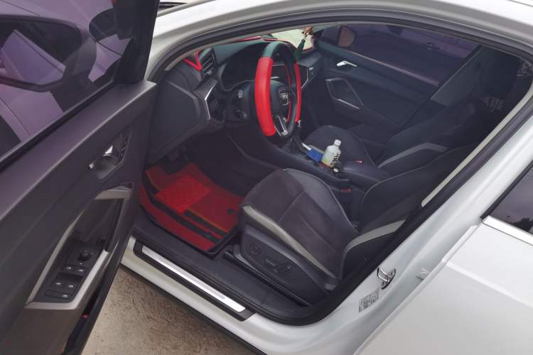 Used Audi Q3 2019 35 TFSI Advanced Dynamic Edition
