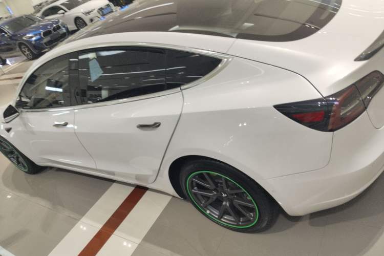 Used Tesla Model 3 2019 Long-Range Rear-Wheel-Drive Version
