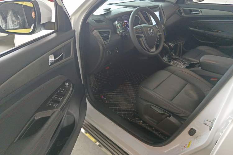 Used Changan CS75 2017 Shangkui Edition 1.5T Automatic Fengxiang Model