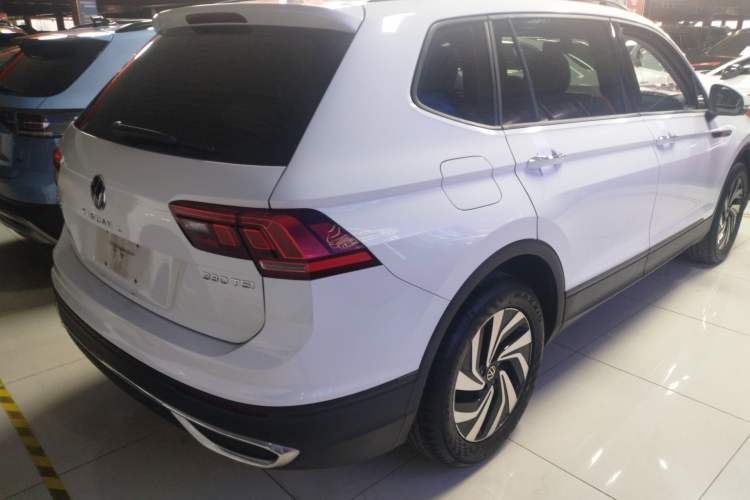 Used Volkswagen Tiguan L 2023 330TSI Automatic Two-Wheel Drive Comfort Edition
