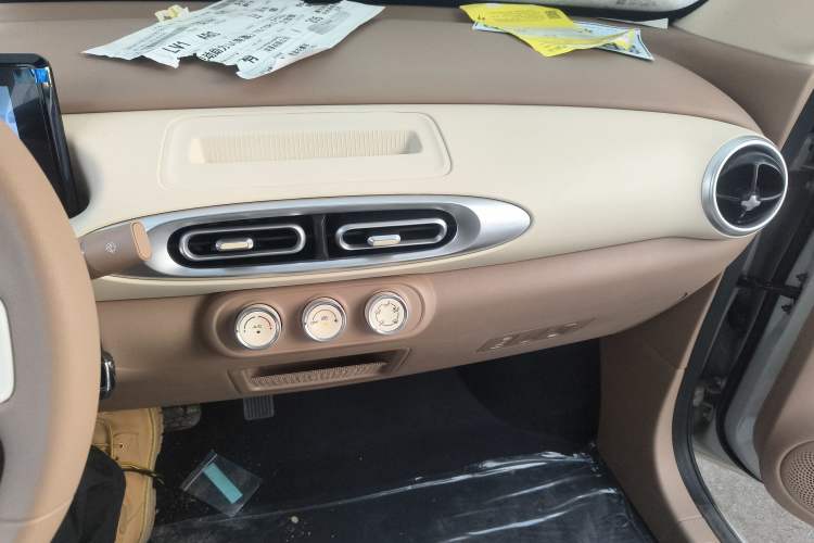 Used Wuling Hongguang MINIEV 2025 Four-Door Version Advanced Edition
