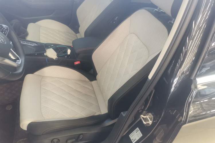 Used Volkswagen Magotan 2023 2 Million Units Commemorative Edition 330TSI DSG Luxury Version
