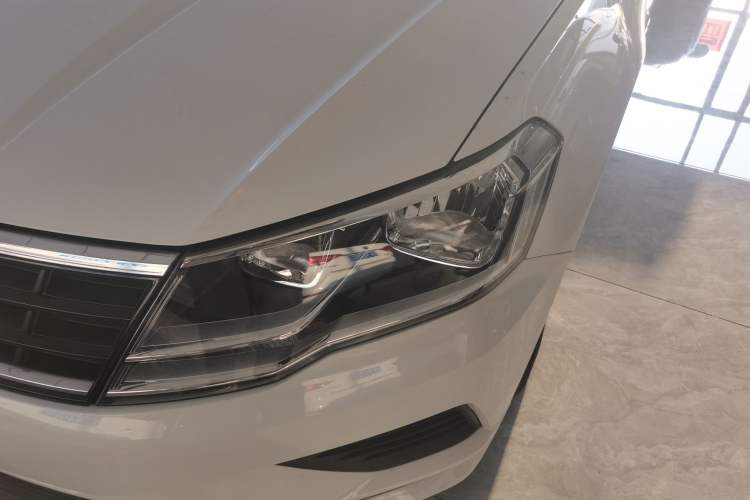 Used Volkswagen Jetta 2019 Dream Edition 1.4L Manual Fashion Version
