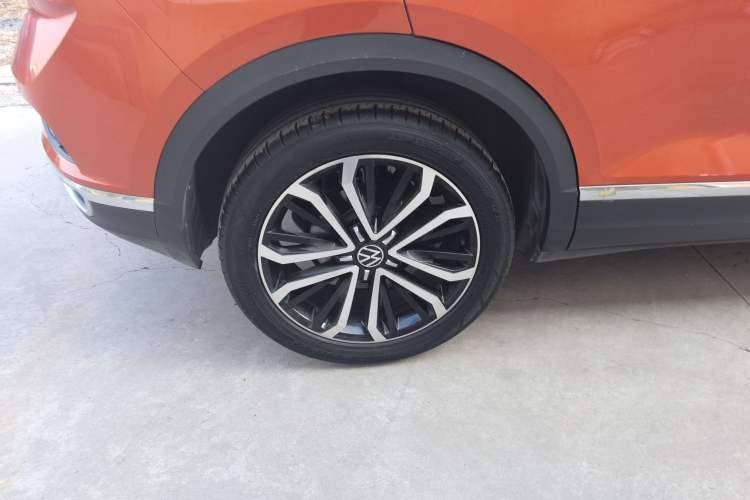 Used Volkswagen T-ROC 2021 280TSI DSG Two-Wheel Drive Comfort Connect Edition