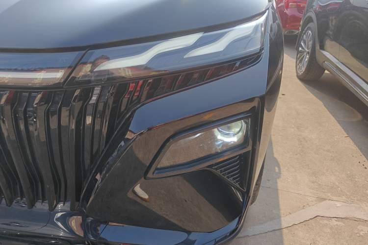 Used Dongfeng Aeolus Huge 2025 Mach Power 1.5T Luxury Version
