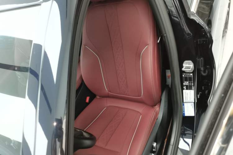 Used BMW 5 Series 2022 Second Facelift 525Li M Sport Package