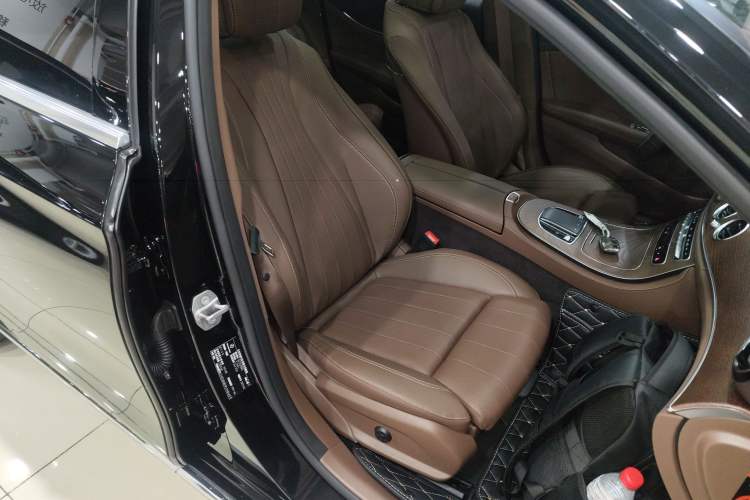 Used Mercedes-Benz E-Class 2023 E 260 L
