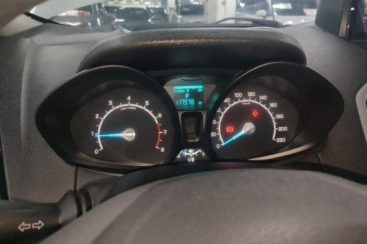 Used Ford EcoSport 2013 1.5L Automatic Fashion Model