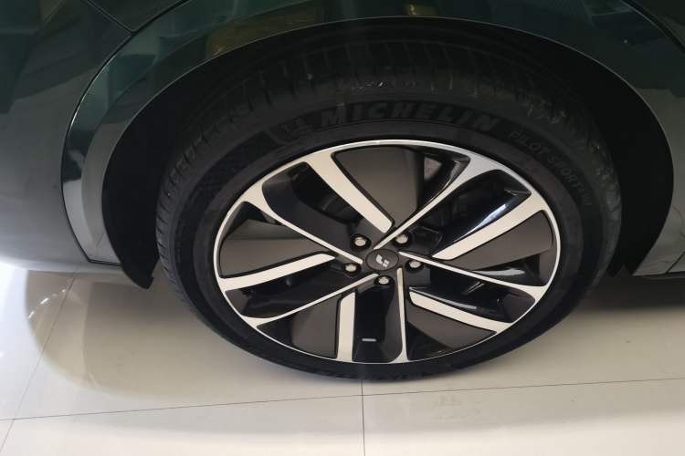 Used Li Auto L9 2022 Max model
