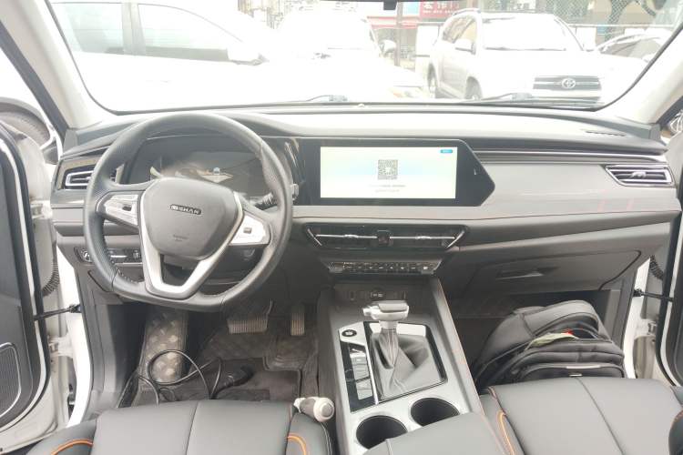 Used Oshan X7 PLUS 2022 1.5T Blue Whale Edition Automatic Prestige Version
