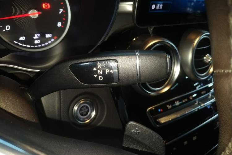 Used Mercedes-Benz GLC 2020 GLC 260 L 4MATIC Dynamic Model
