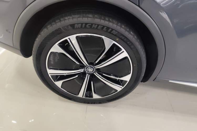 Used BYD Tang New Energy 2022 EV 635 km All-Wheel-Drive Flagship Model