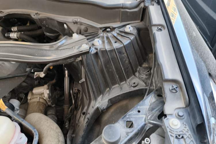 Used Ford Explorer 2020 EcoBoost 285 4x4 Titanium Edition 6 Seats