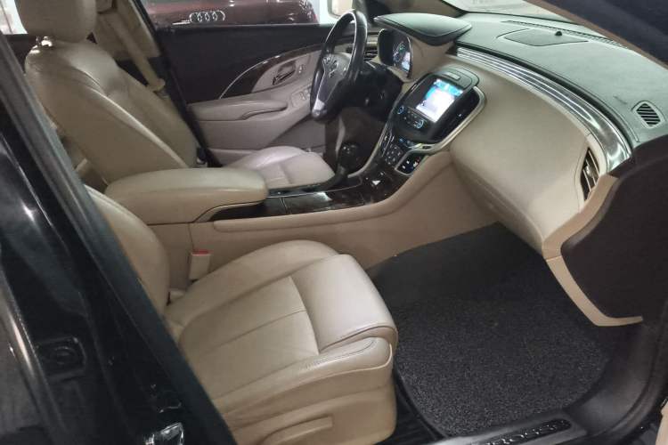 Used Buick LaCrosse 2013 2.4L SIDI Leading Comfort Version