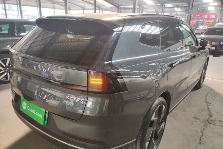 Used Volvo Volvo XC70 Plug-in Hybrid 
