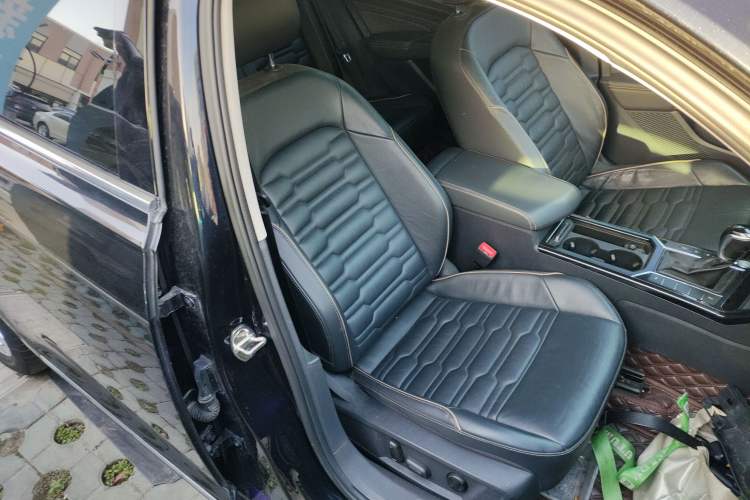 Used Volkswagen Passat 2019 330TSI Elite Edition China VI
