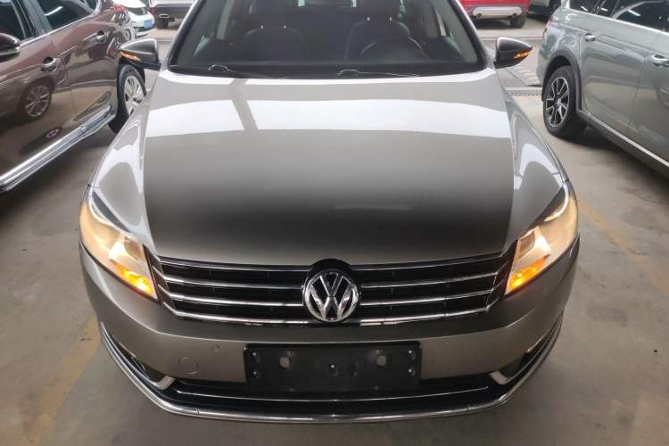 Used Volkswagen Magotan 2012 Travel Edition 2.0 TSI Comfort Version