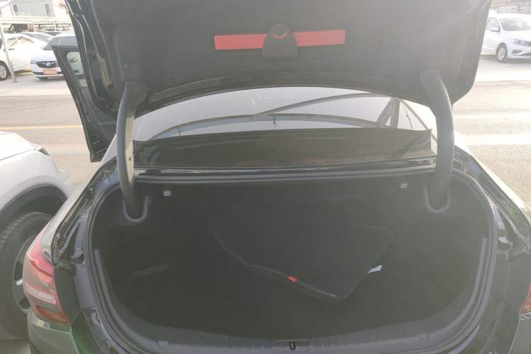 Used Hongqi H5 2022 Classic Model Facelift 1.5T DCT Qiyun Edition
