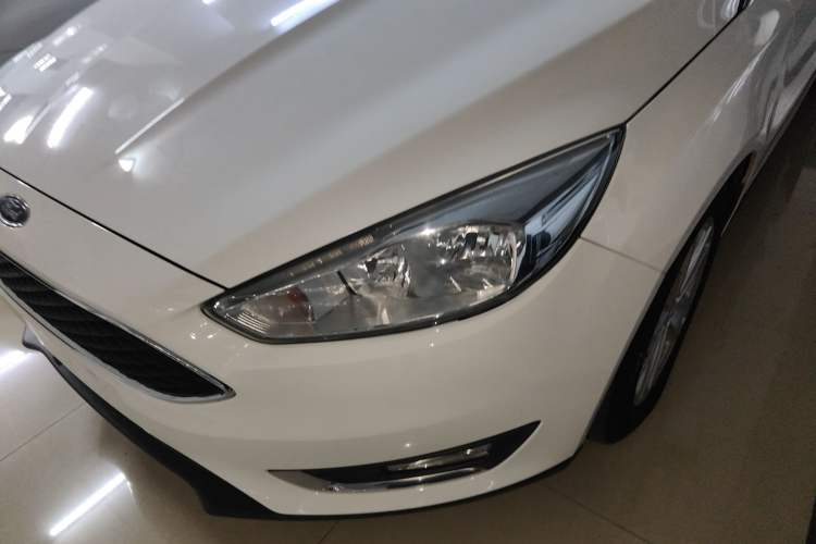 Used Ford Focus 2018 Hatchback Classic EcoBoost 180 Automatic Elite Model
