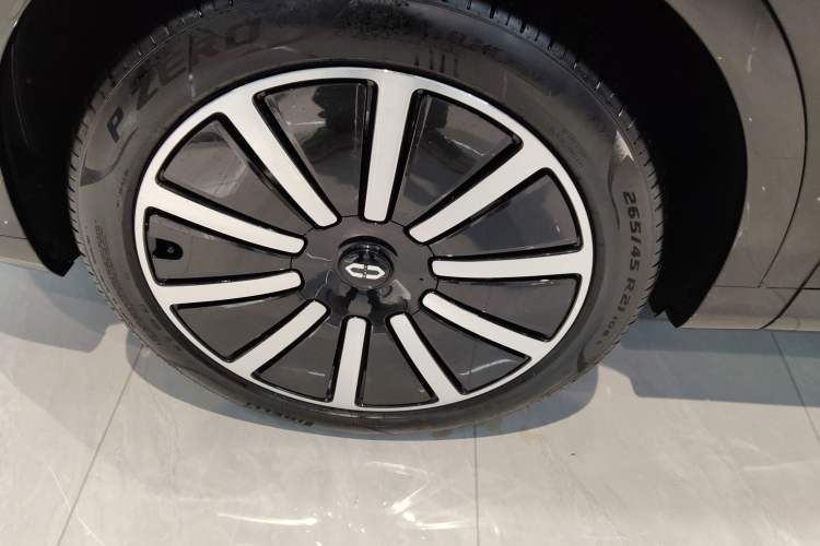 Used Hima AITO M9 2024 All-Electric Ultra Version 100 kWh 6-Seater Model
