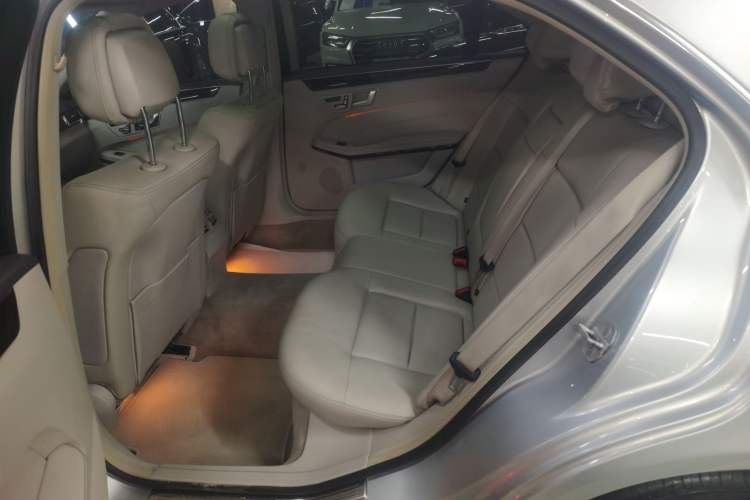 Used Mercedes-Benz E-Class 2014 E 260 L
