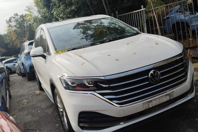 Used Volkswagen Viloran 2020 330TSI Business Edition
