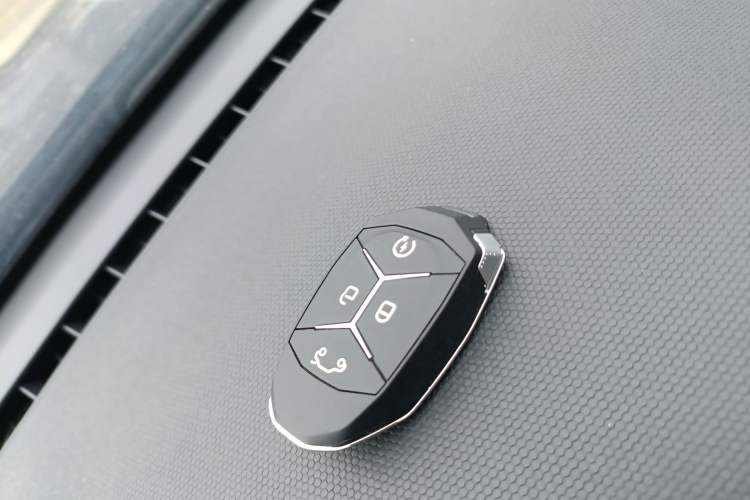 Used Lynk & Co 02 2020 1.5T DCT Two-Wheel Drive Zhaobao Version
