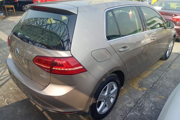 Used Volkswagen Golf 2016 1.6L Automatic Comfort Model
