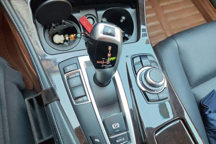 Used BMW 5 Series 2014 525Li Leading Model