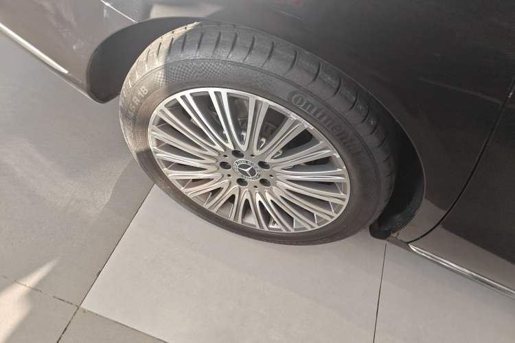 Used Mercedes-Benz E-Class 2020 Facelift E 300 L Stylish Edition
