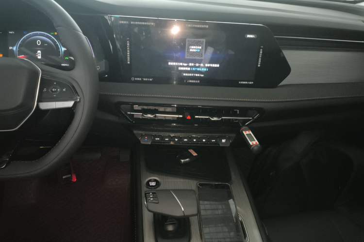 Used Changan X7 PLUS 2024 1.5T Automatic Prestige 7-Seater