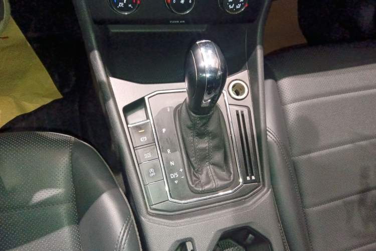 Used Volkswagen Lavida 2021 1.5L Automatic Comfort Edition
