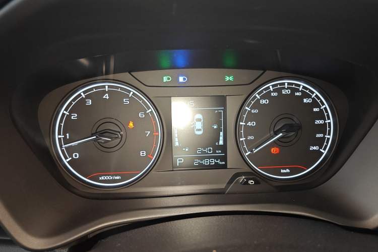 Used Geely Auto Vision X3 2021 PRO 1.5L CVT Deluxe Model
