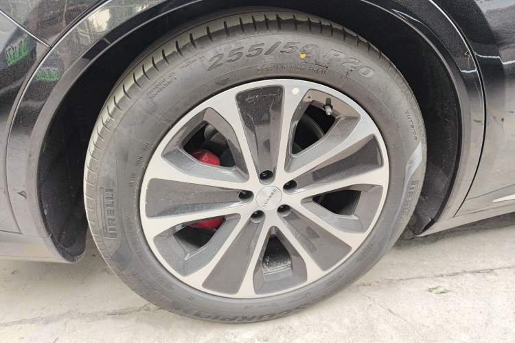 Used Hima Luxeed R7 2024 All-Electric 736 km Ultra
