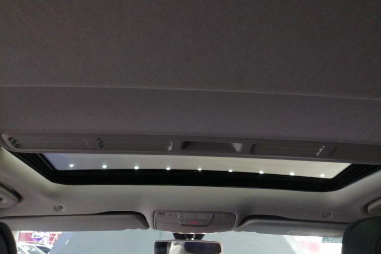 Used Mercedes-Benz C-Class 2020 Restyled C 200 L Fashion Edition Sport Version
