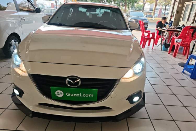 Used Mazda Mazda 3 Axela 2016 Sedan 1.5L Automatic Comfort Model