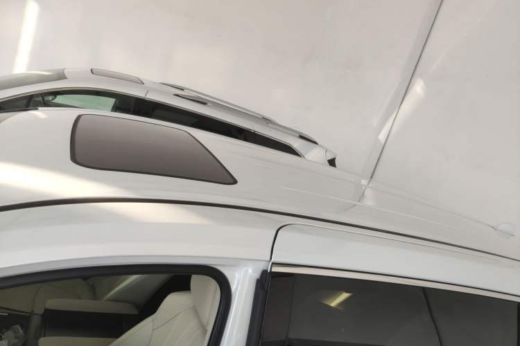 Used Toyota Sienna 2024 2.5L Hybrid Prestige Deluxe Edition
