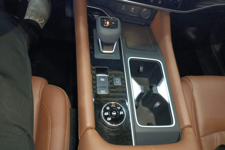 Used Nissan Terra 2024 380 VC-TURBO Four-Wheel Drive Prestige Edition 6 Seats
