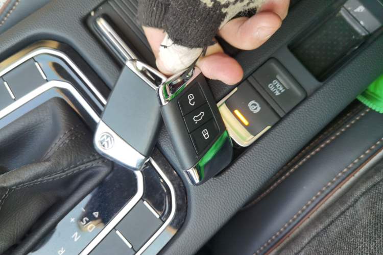 Used Volkswagen Magotan 2023 2 Million Units Commemorative Edition 330TSI DSG Luxury Version
