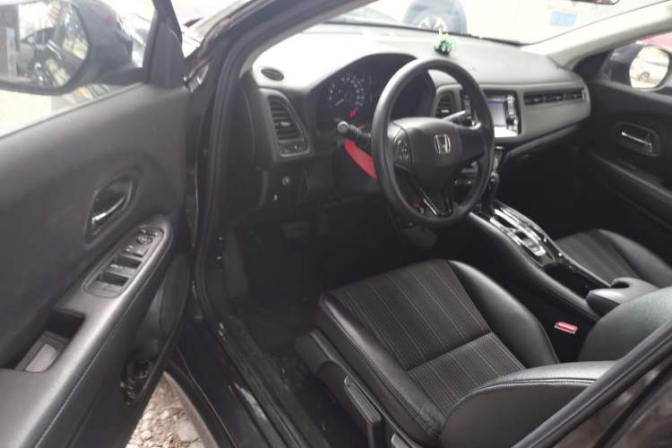 Used Honda Vezel 2017 1.8L CVT Front-Wheel Drive Pioneer Edition
