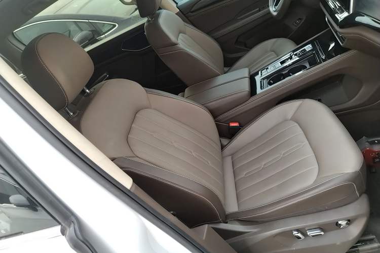 Used Volkswagen Viloran 2024 330TSI Luxury Edition