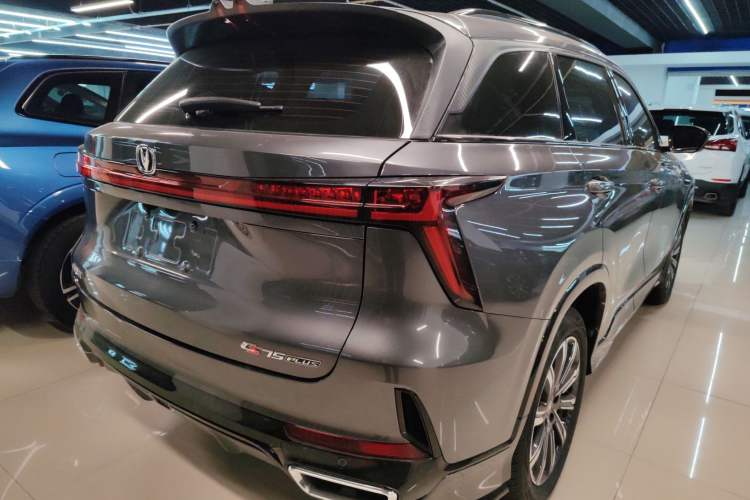 Used Changan CS75 PLUS 2024 3rd Generation Champion Edition 1.5T Intelligent Drive Dynamic Model
