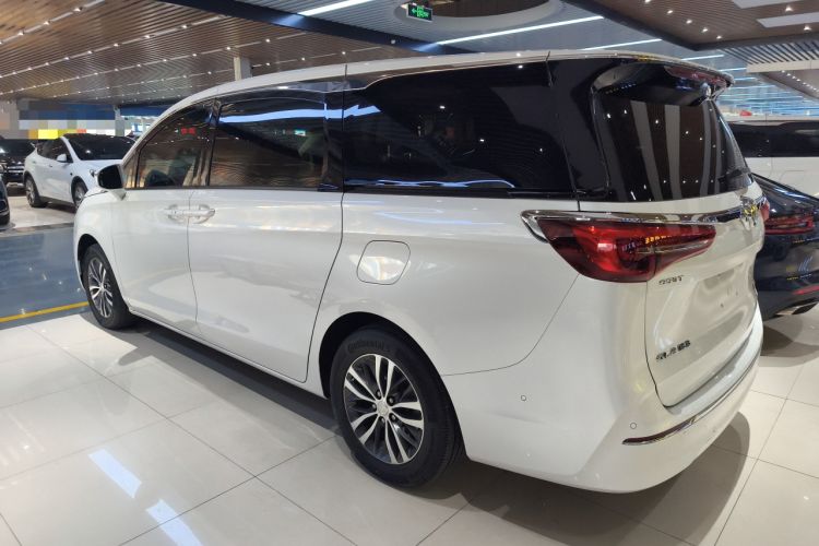 Used Buick GL8 2022 ES Landtrek 653T Luxury Edition
