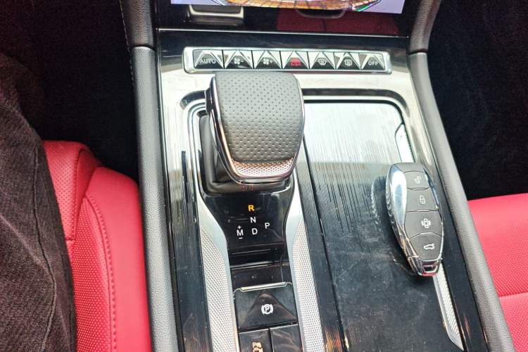 Used Hongqi H6 2023 2.0T ZhiShang Version