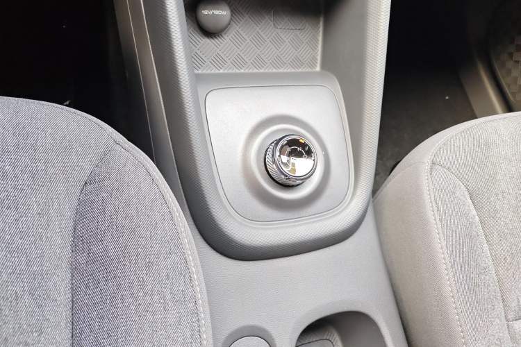 Used Wuling Hongguang New Energy 2024 All-Electric Model 300KM Practical Version